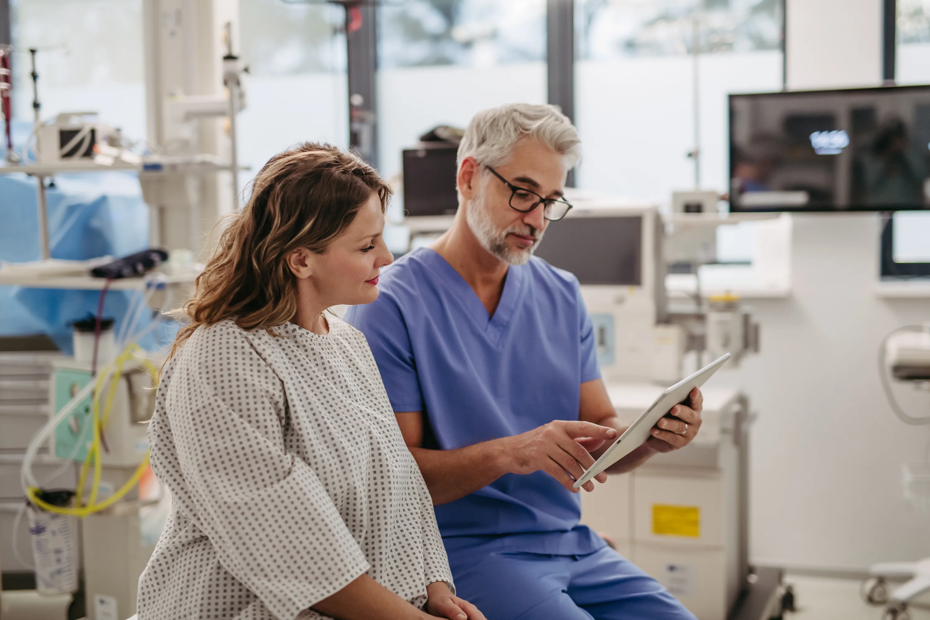 Лечение в США: какой паспорт получить для поездок