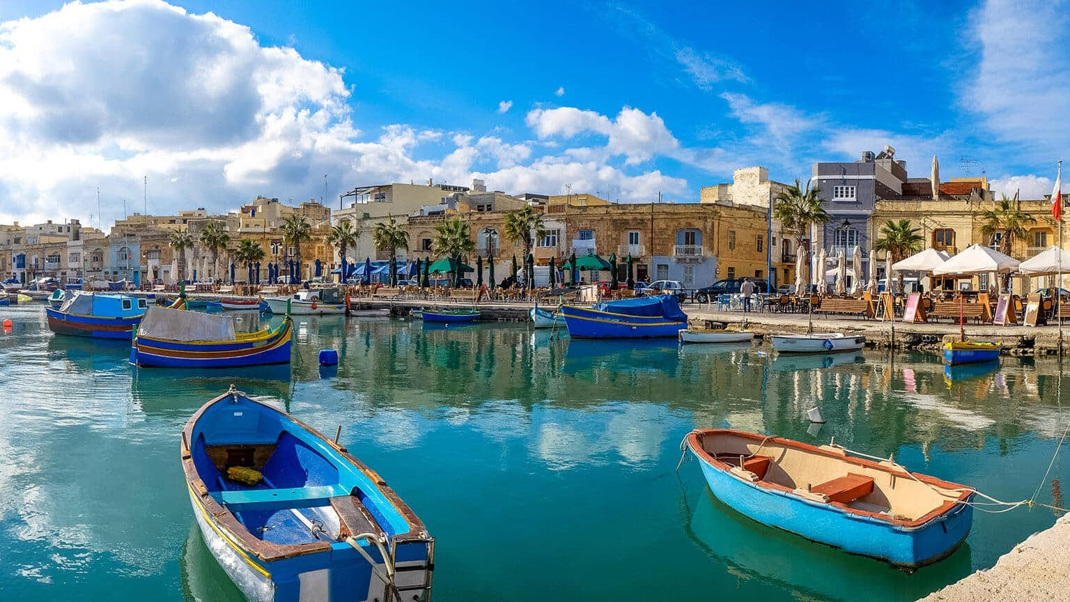 Benefits and disadvantages of obtaining Malta citizenship