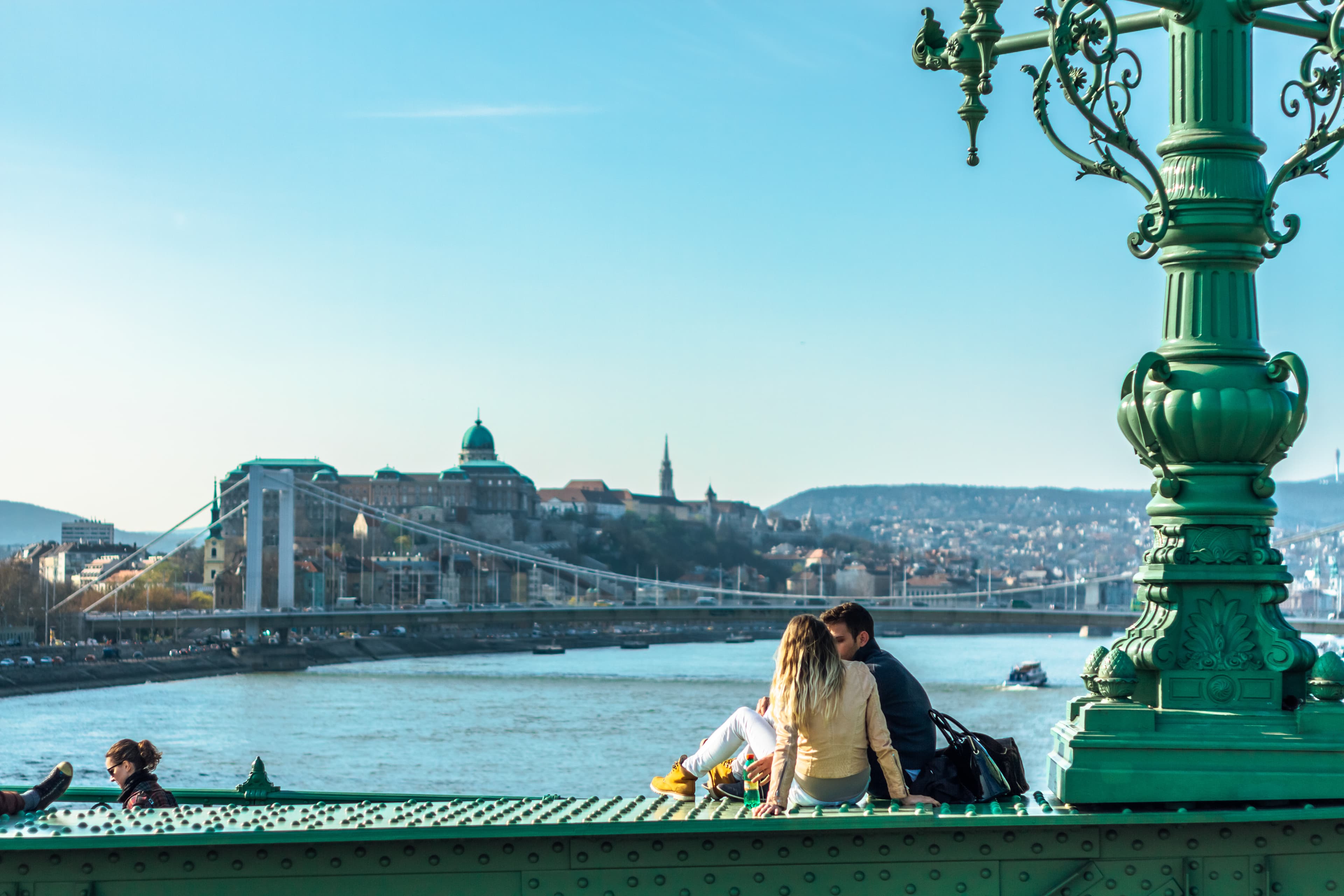 How to obtain permanent residence in Hungary: the Golden Visa for investors