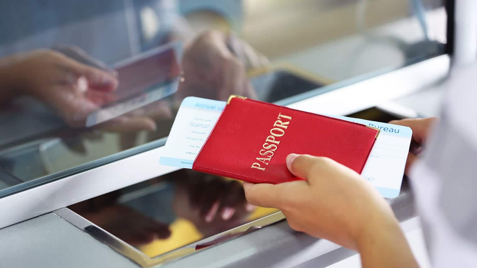 Time to change passport: citizens of Antigua and Barbuda need to obtain electronic documents by the end of 2021