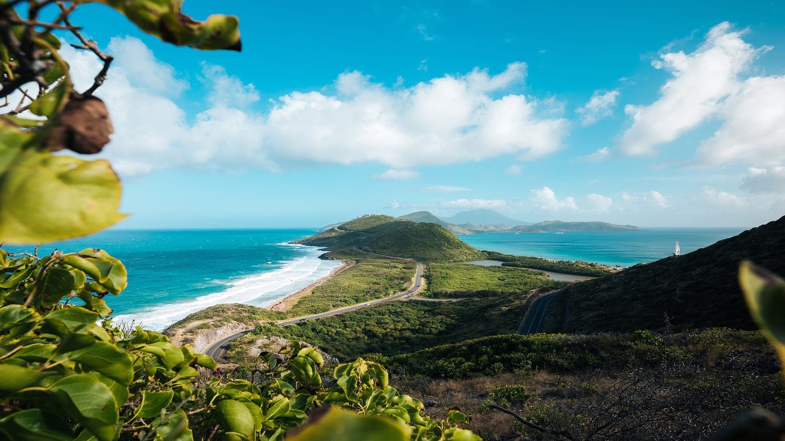 St Kitts ve Nevis Pasaportu: 19 Temel Avantaj