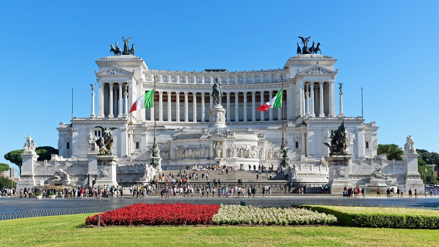 How to get Italian citizenship: options, requrements, benefits