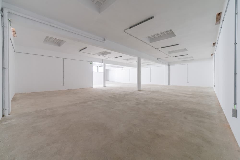 Commercial space in a residential project with guaranteed rental income 9
