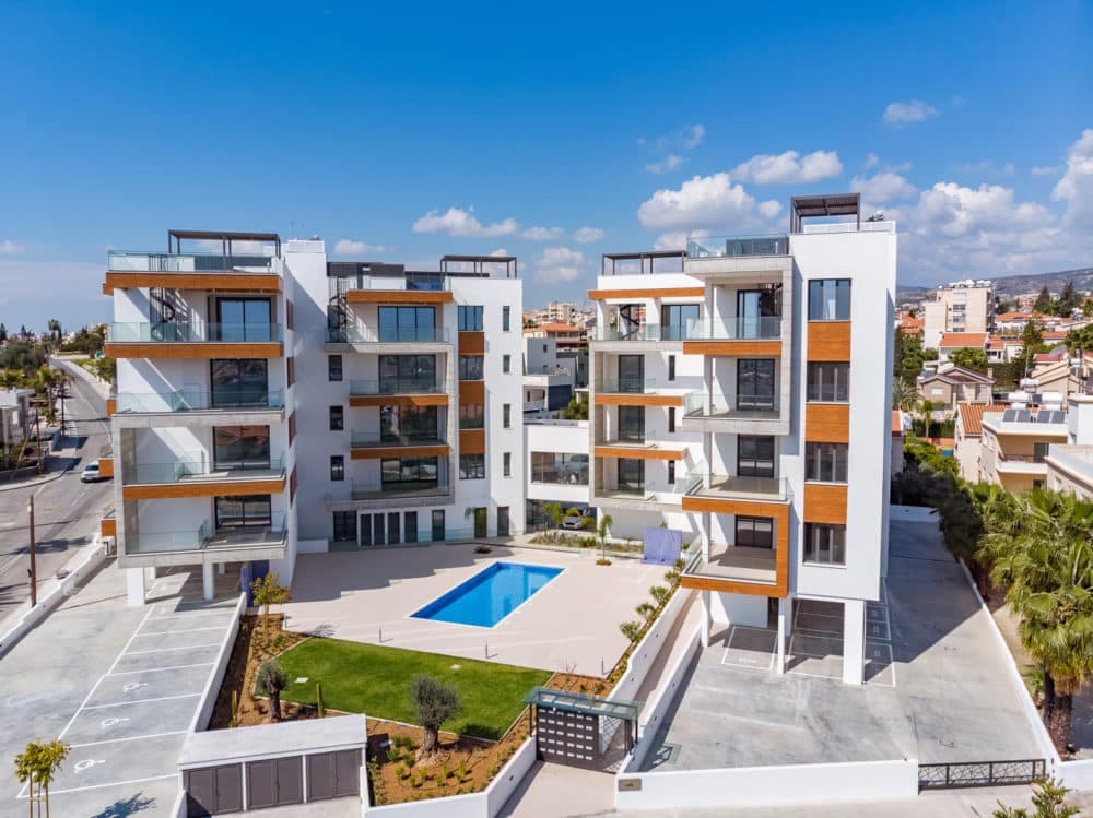 Apartments in a residential complex near the sea 4