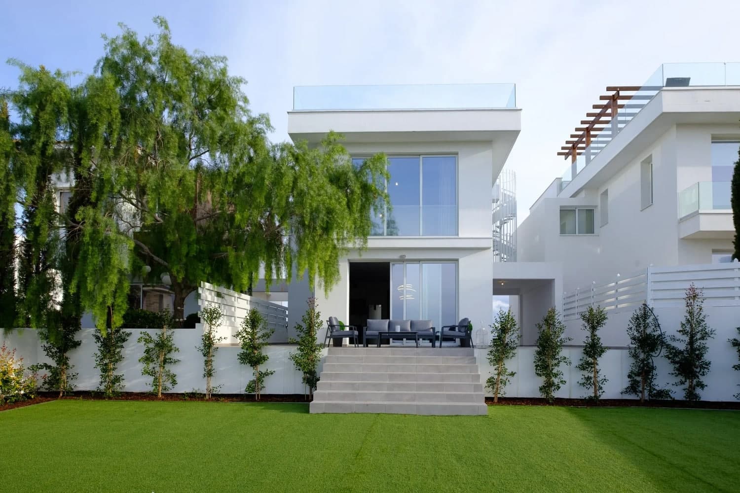 Modern house with 3-4-bedrooms, Larnaca 1