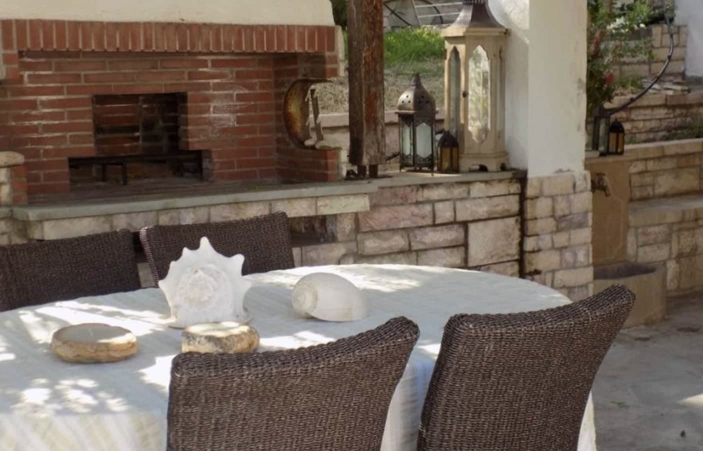 Furnished villa on coast of peninsula 25