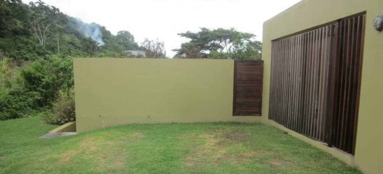 House with an additional plot on the first coastline 6