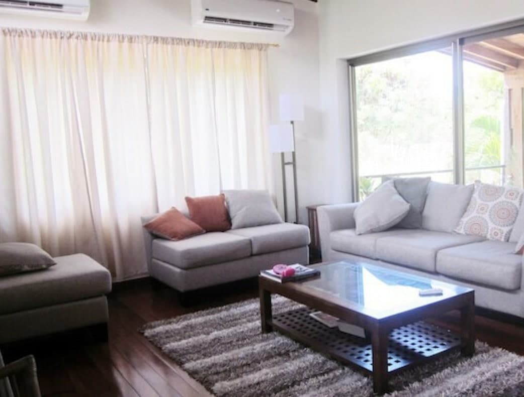 House with an additional plot on the first coastline 9