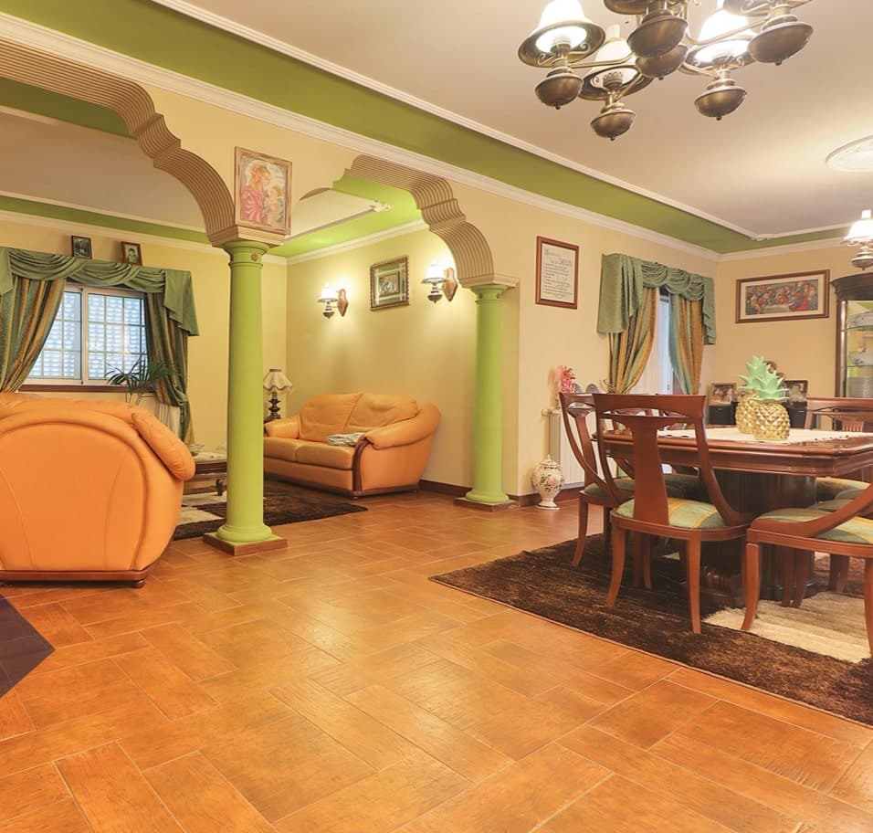 Villa with four bedrooms in a quiet area 2