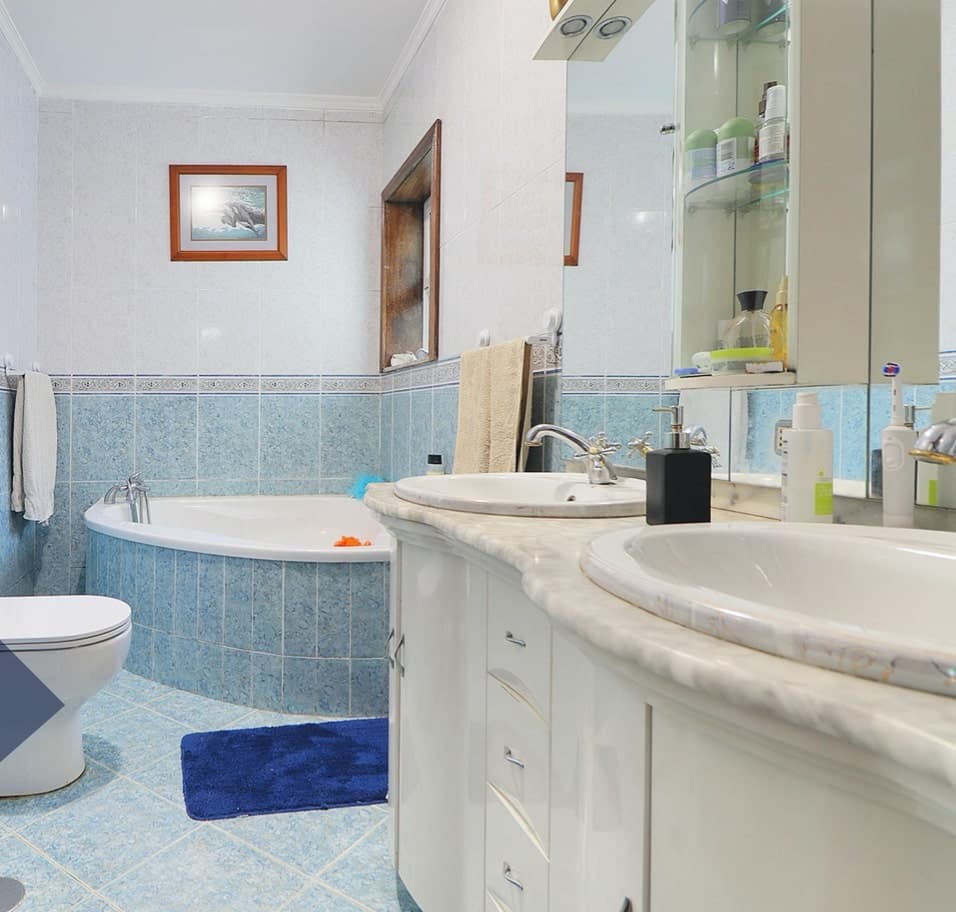 Villa with four bedrooms in a quiet area 11