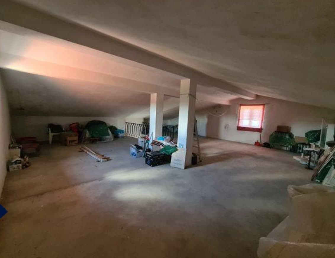 Two-storey villa in a picturesque area of Portugal 19