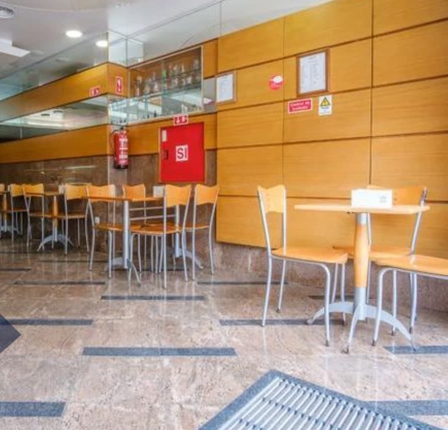 Commercial space for a restaurant with a terrace in the center of Lisbon 5