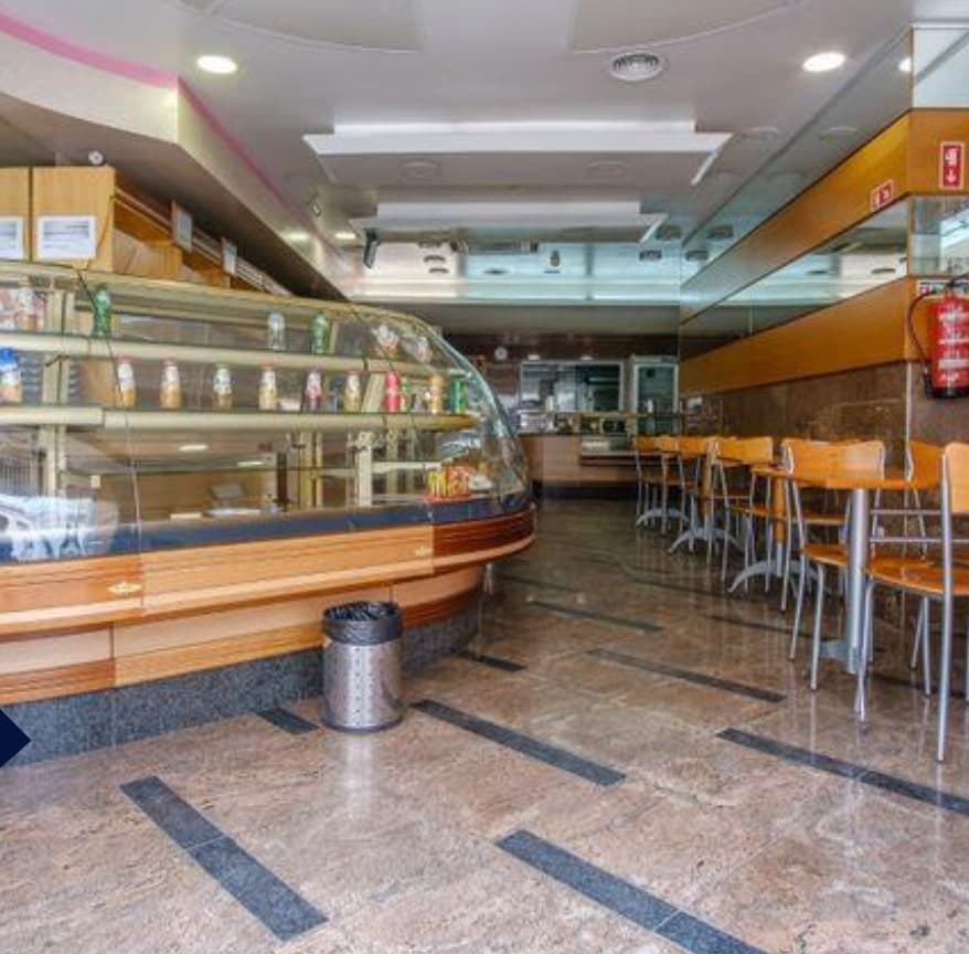 Commercial space for a restaurant with a terrace in the center of Lisbon 6