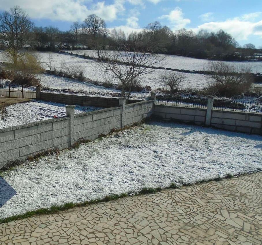 Two-storey villa in a typical Portuguese village 4