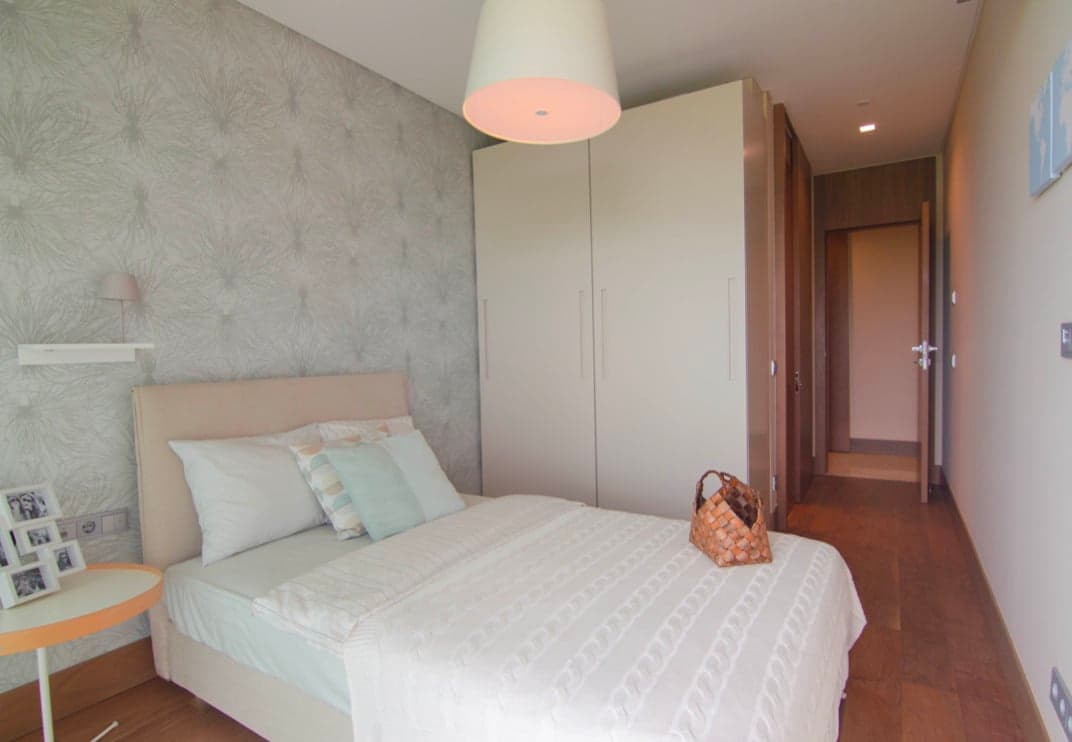 Three-bedroom apartment in a prestigious area of Istanbul 8