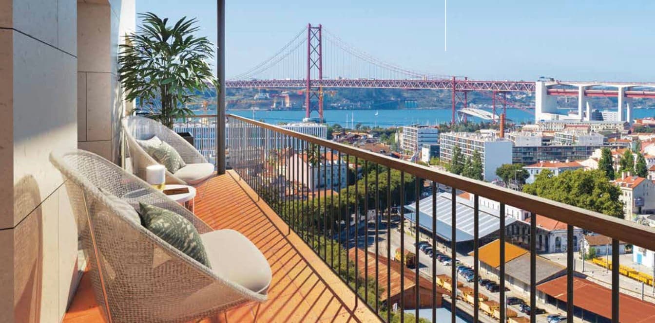 Apartment overlooking the river and the park in a prestigious area of Lisbon 2