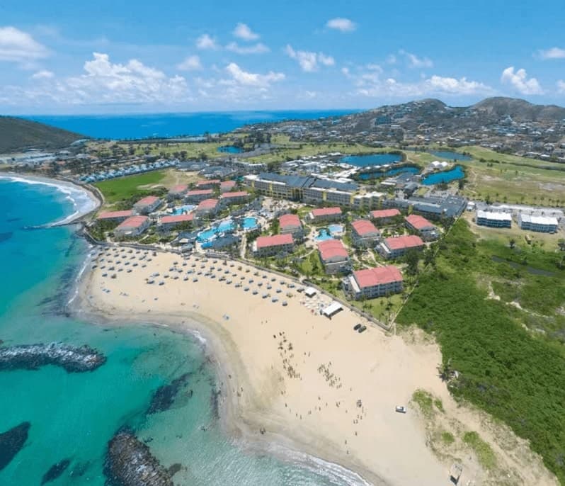 Share in a villa and apartments in a luxury hotel complex 11