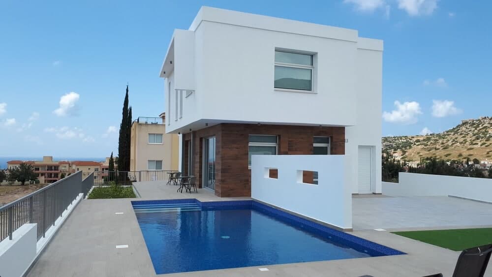 Two-storey furnished villa with sea view 1