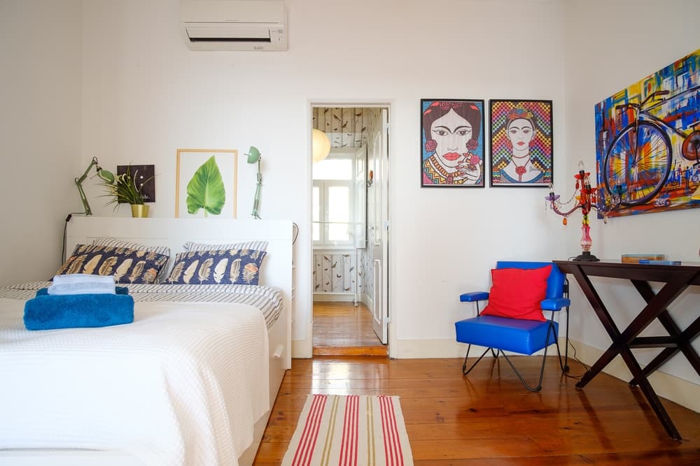 Furnished one-bedroom apartment with river view 13