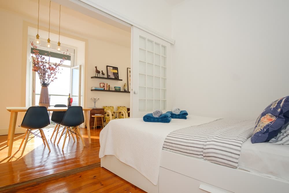 Furnished one-bedroom apartment with river view 16