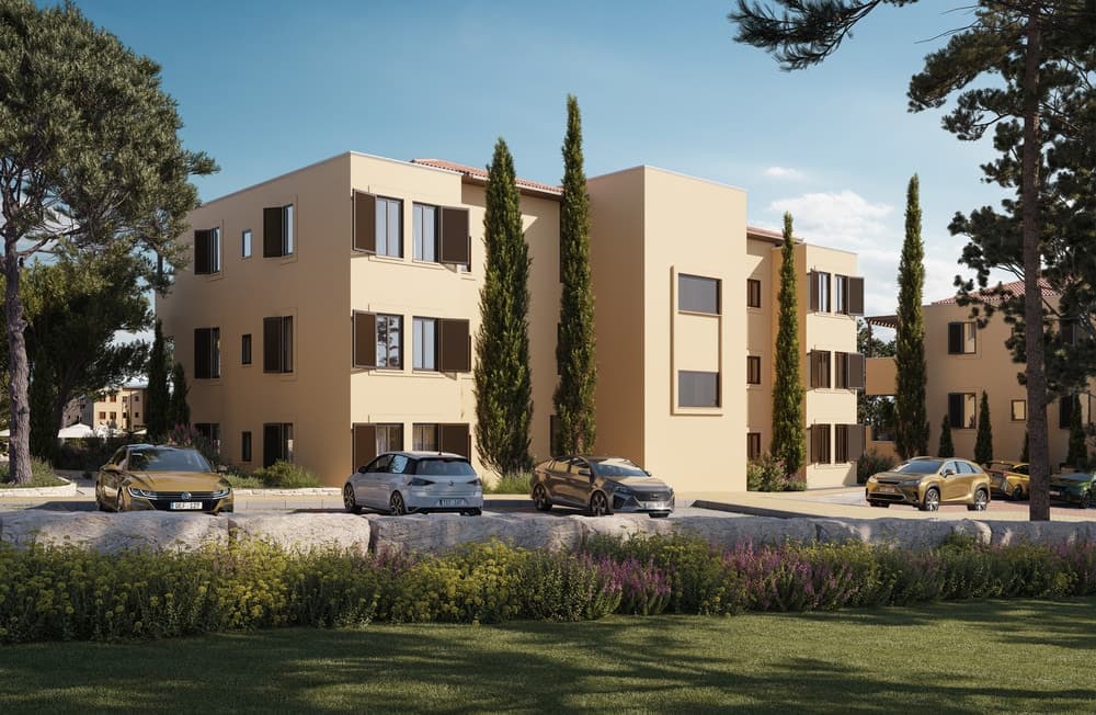 Apartments and villas in a luxury golf complex 4