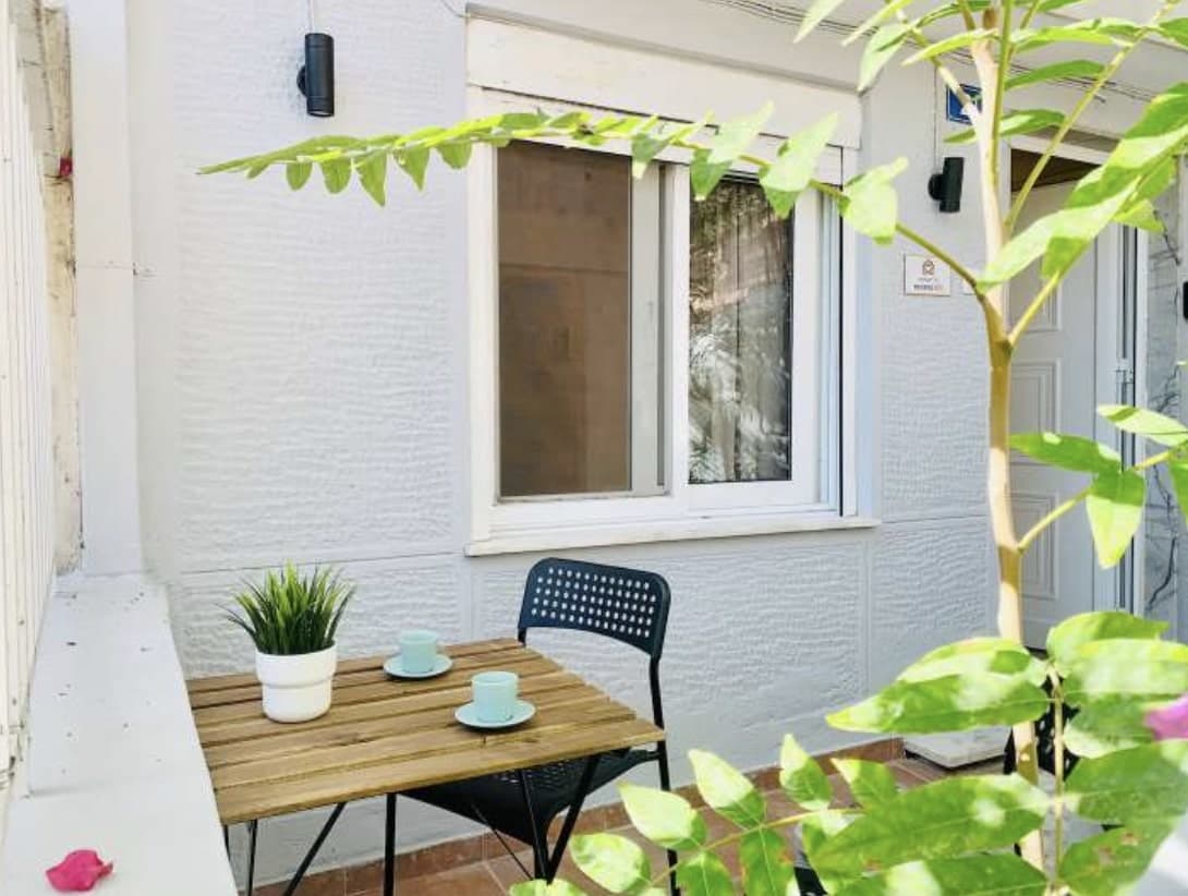 Renovated apartments with with guaranteed return 1