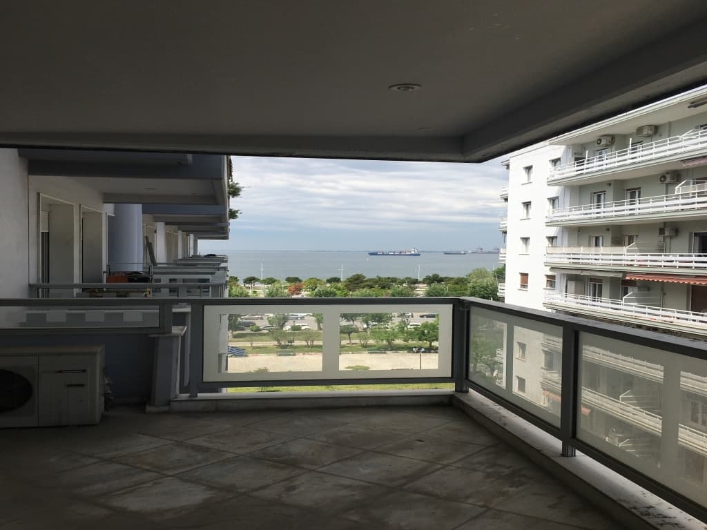 Furnished apartments with sea view 10