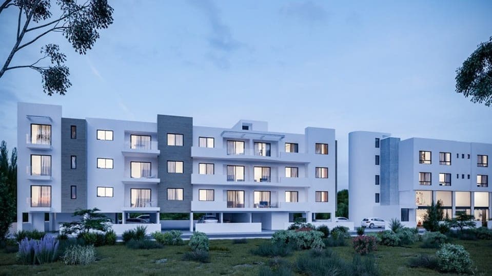 Apartments in a residential complex in the centre of Paphos 2