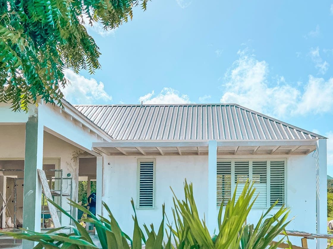 Share and full ownership of villas in a residential complex 22