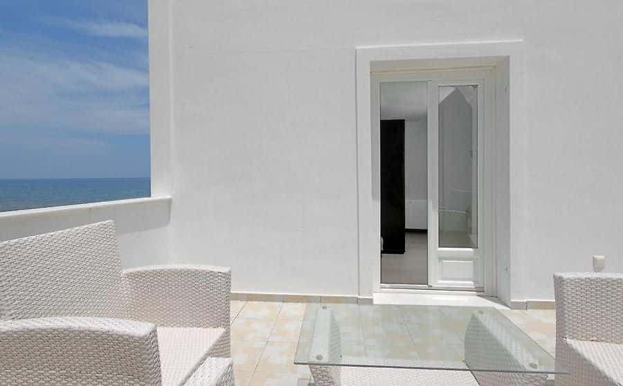 Villa with sea view on Santorini Coast 11