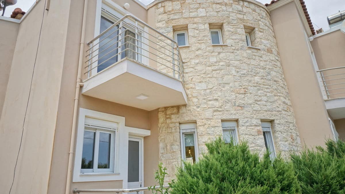 Two bedroom apartment near beach 16