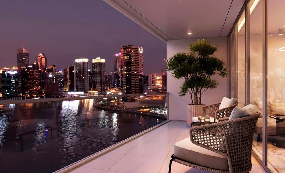 Modern apartments with Dubai water channel view 8