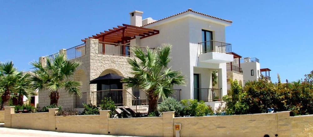 Stylish villas with pool and Mediterranean sea view 5