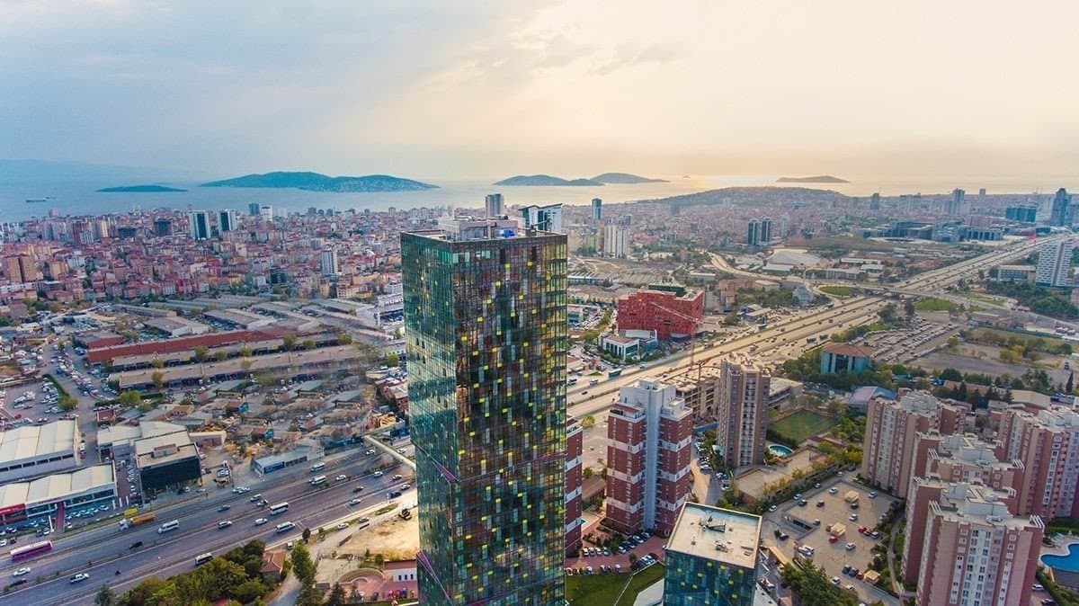 Modern apartments in the coastal area of Istanbul 1