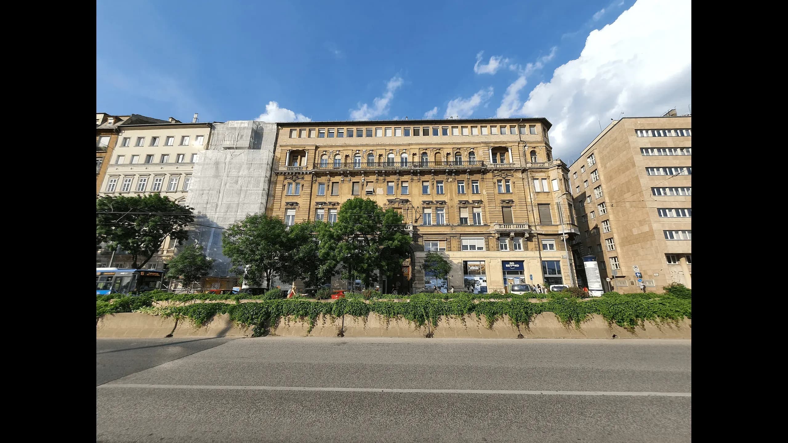 Elegant apartments with 2 bedrooms, Fifth district, Budapest   4