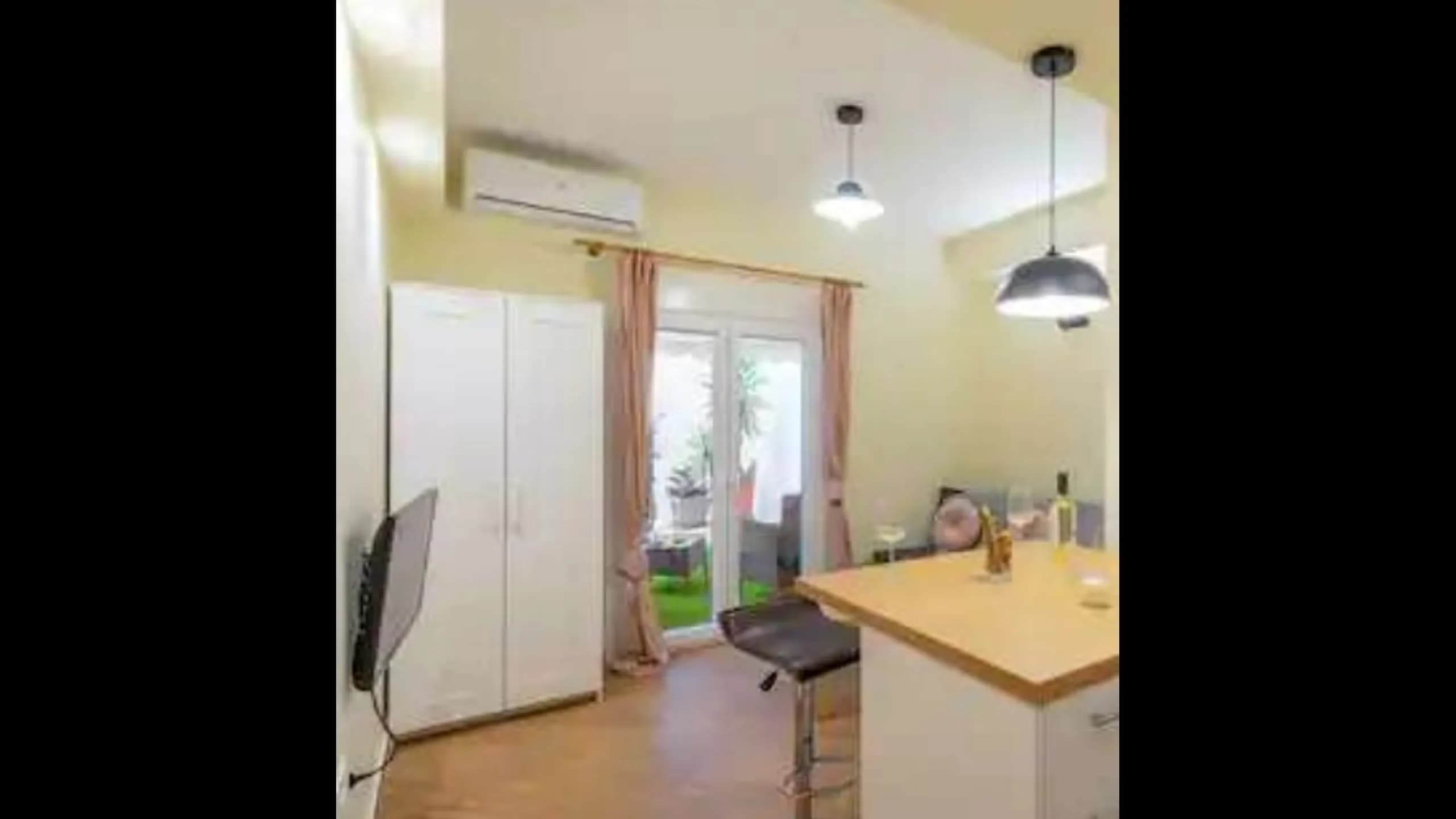 Comfortable apartments with 2 bedrooms and guaranteed income, Kipseli, Central Athens 2