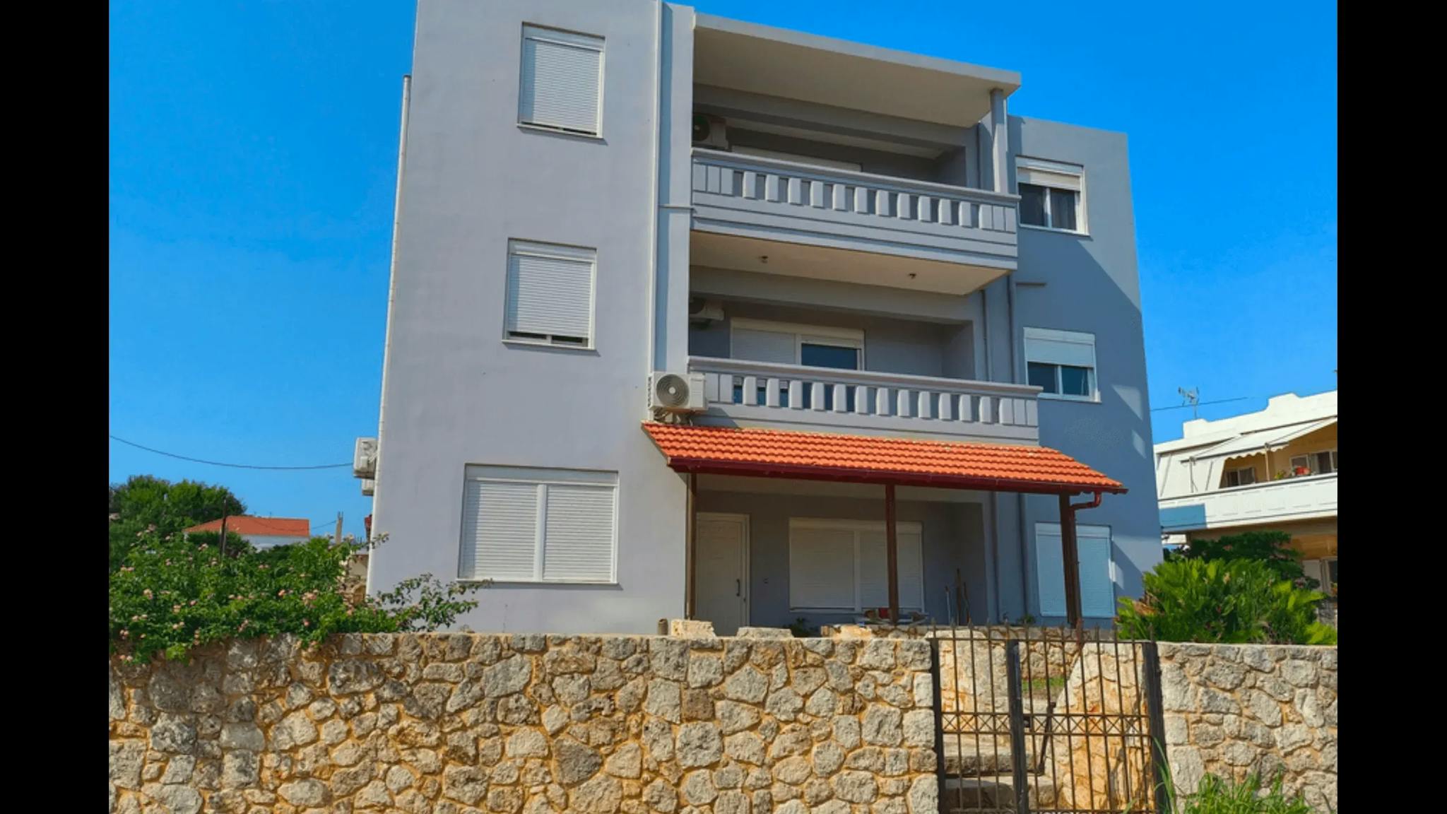 Apartments with guaranteed income not far from the sea 1