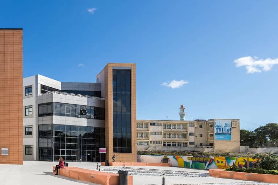 Permanent residence and citizenship of Malta by investment for study at a university: Malta College of Arts, Science and Technology