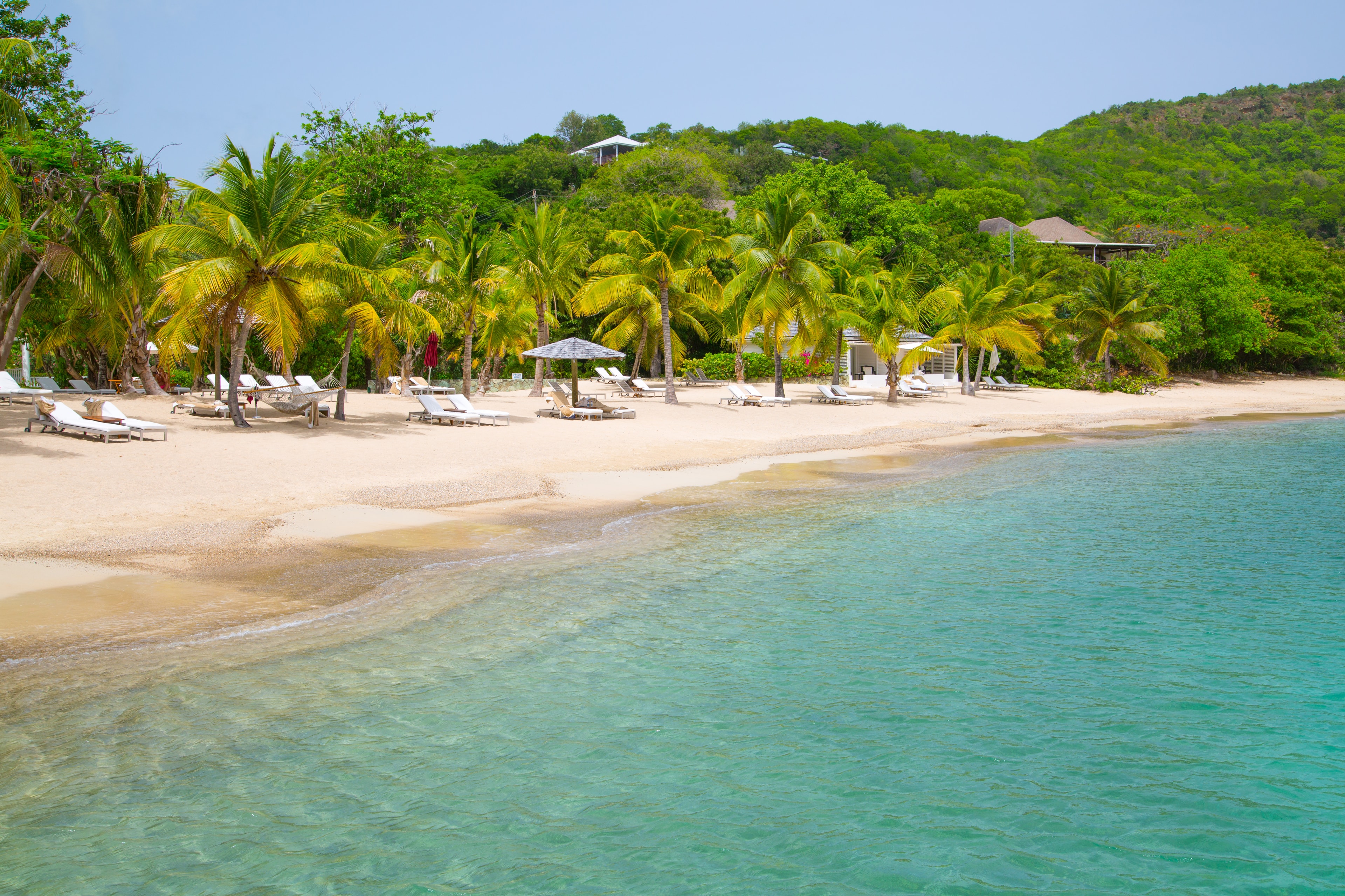 Как получить гражданство Антигуа и Барбуды