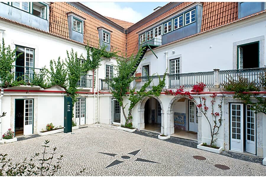 International schools in Portugal: Colegio Moderno de Lisboa