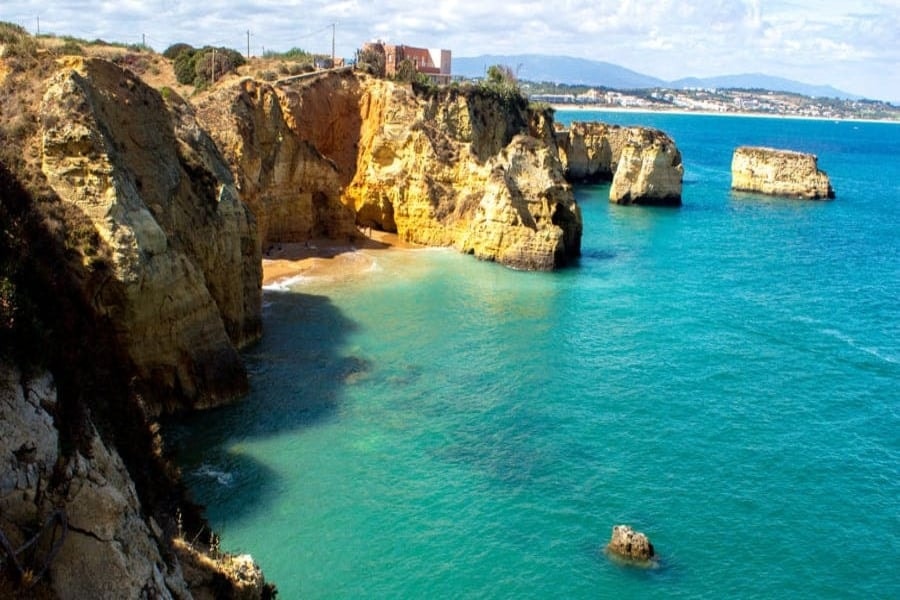 living in Portugal 一 beaches of Falesia