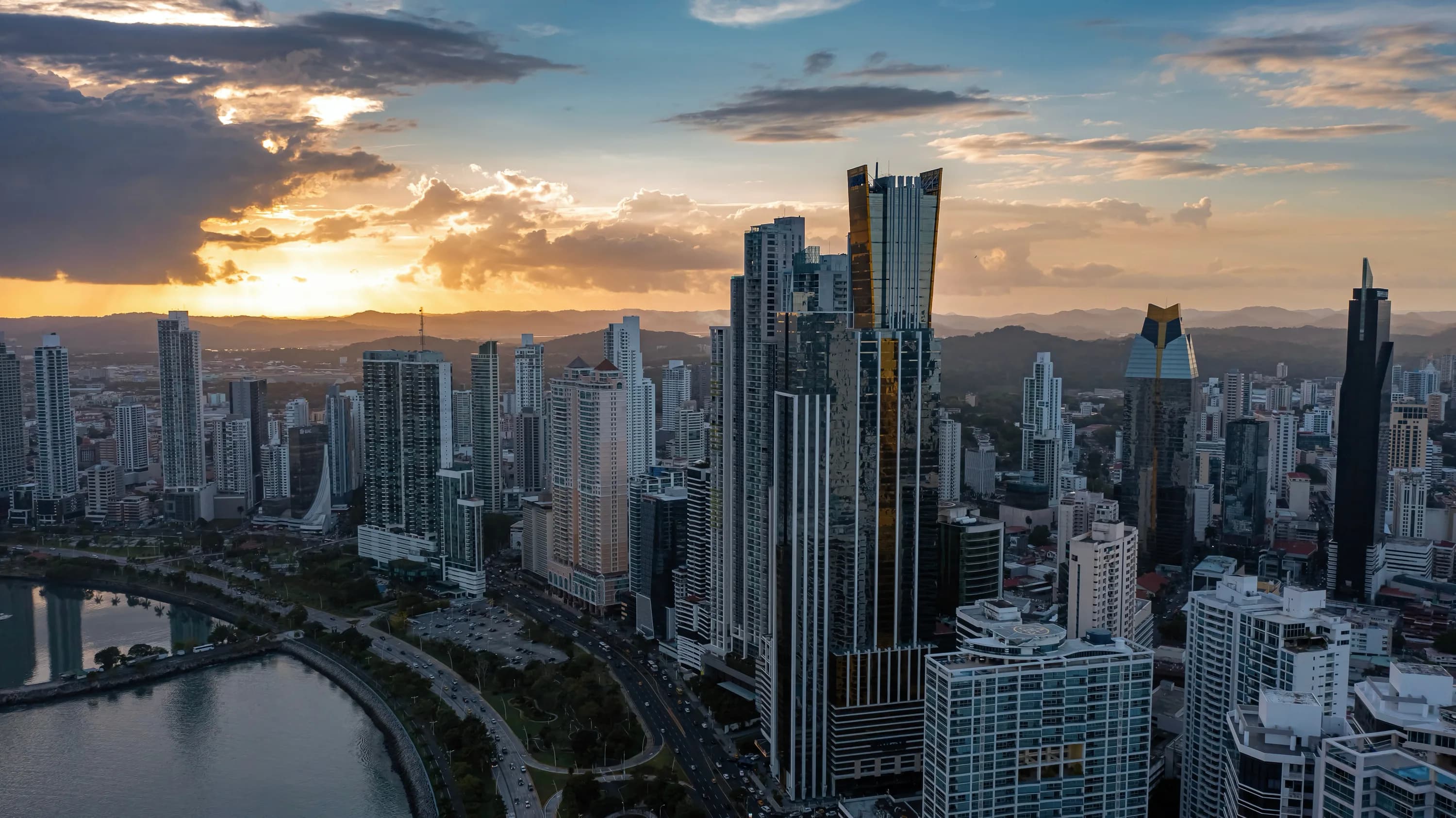 Ways you can invest in Panama in 2026: sectors, real estate, and Golden Visa guide