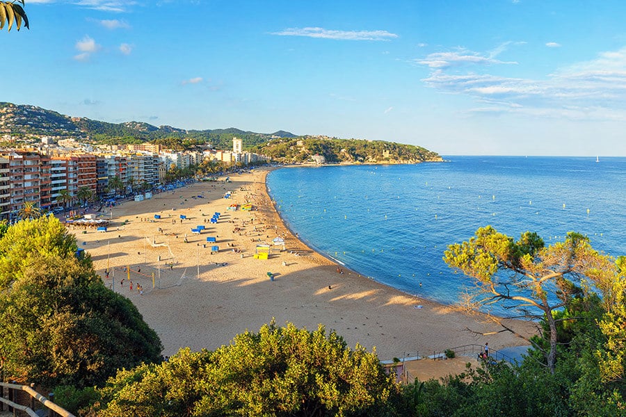 Residence permit in Spain through the purchase of real estate on the Costa Brava