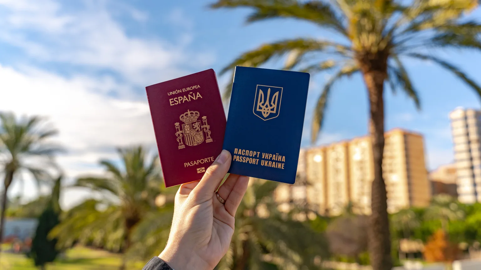 ukraine-consular-service-suspension-236866928