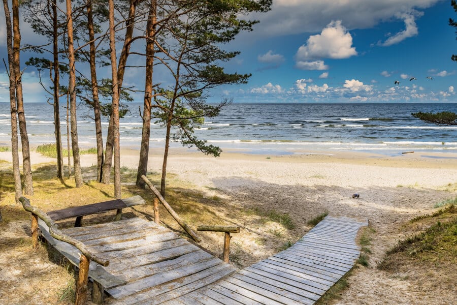 ВНЖ в Латвии через инвестиции