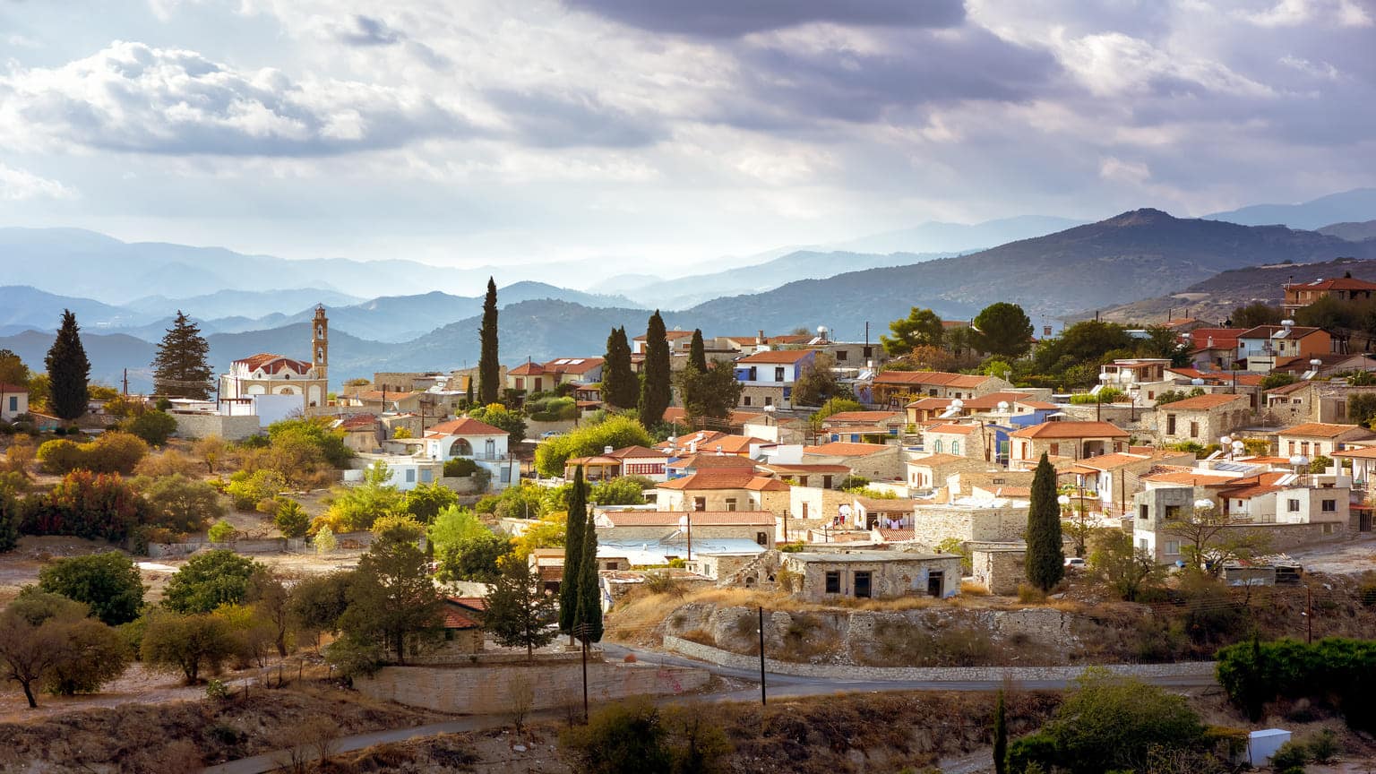 Как получить ПМЖ на Кипре за покупку недвижимости в 2026 году