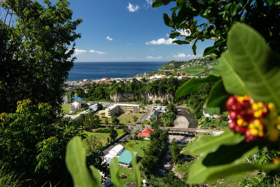 ¿Qué país es Dominica?