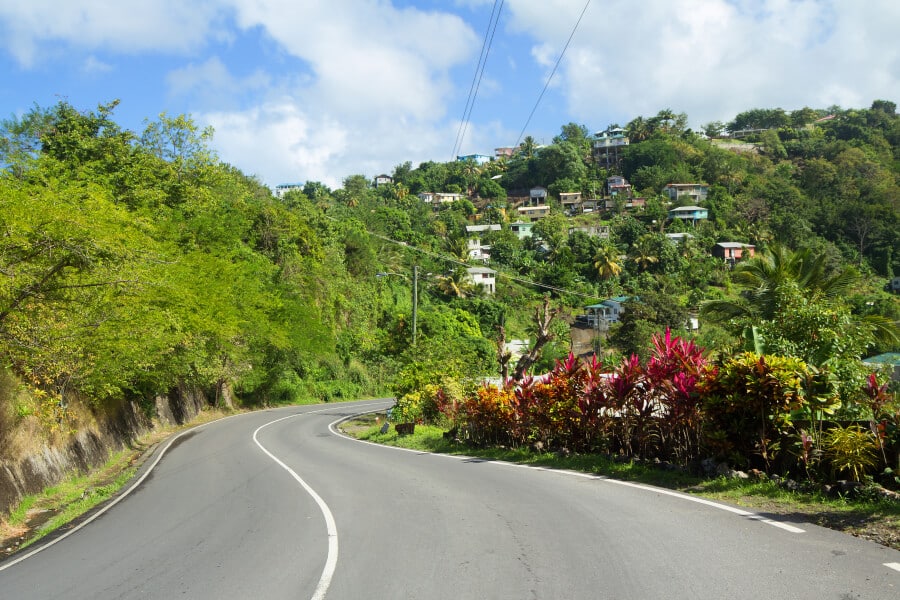 Santa Lucía: carreteras locales