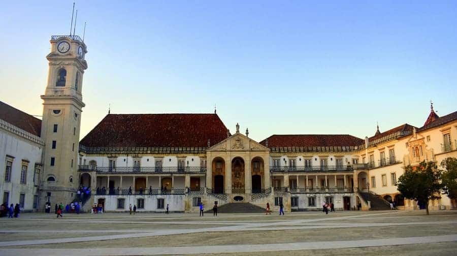 Португалия 一 Коимбрский университет