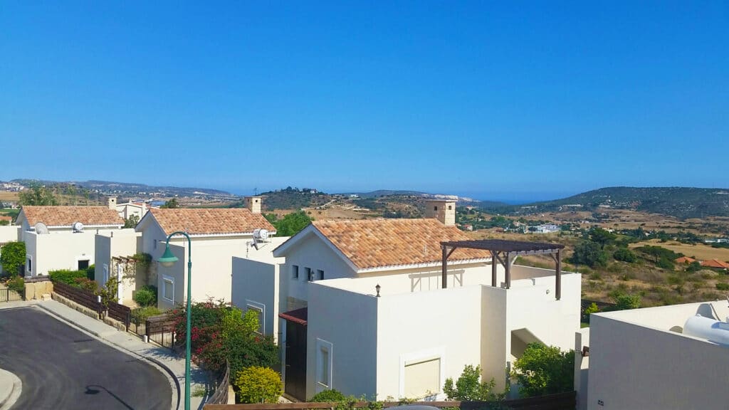 ПМЖ на Кипре за покупку виллы в Лимасоле